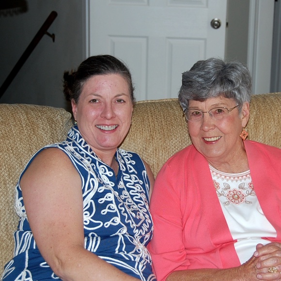 Meet your Posher - Picture 2 of 2